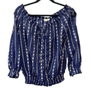 E & M Women's top Large